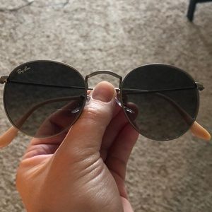 Ray-ban Round women’s sunglasses